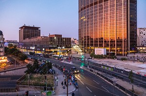 QUARTIER DE LA TOUR MONTPARNASSE A LA TOMBE DE LA NUIT, 15 EME ARRONDISSEMENT, PARIS, FRANCE 