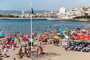 PLAGE BONDEE DE POINTE ROUGE, ANSE DE LA VIEILLE CHAPELLE, MARSEILLE, BOUCHES-DU RHONE, FRANCE 