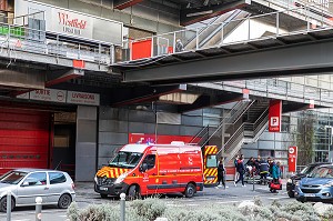 INTERVENTION DES SAPEURS-POMPIERS, LILLE, NORD, FRANCE 