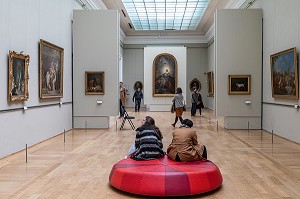 SALLE DES PEINTURES DE FRANCE DU XVIII EME SIECLE, PALAIS DES BEAUX-ARTS, LILLE, NORD, FRANCE 