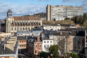 ANCIENNE EGLISE, HALL SAINT-JACQUES ET HOPITAL DE LISIEUX, VILLE DE LISIEUX, PAYS D'AUGE, CALVADOS, NORMANDIE, FRANCE 