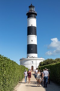 LE PHARE SUR LA POINTE DE CHASSIRON, SAINT-DENIS-D'OLERON, ILE D'OLERON, CHARENTE-MARITIME, FRANCE 