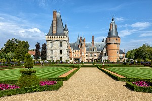 JARDIN A LA FRANCAISE REALISE SUIVANT LES PLANS DU JARDINIER DU ROI LOUIS XIV, ANDRE LE NOTRE, CHATEAU DE MAINTENON, EURE-ET-LOIR (28), FRANCE 