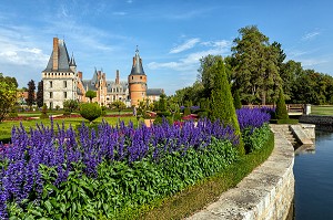 JARDIN A LA FRANCAISE REALISE SUIVANT LES PLANS DU JARDINIER DU ROI LOUIS XIV, ANDRE LE NOTRE, CHATEAU DE MAINTENON, EURE-ET-LOIR (28), FRANCE 