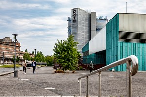 LE CARGO ET LE DOME SUR LA PRESQU'ILE DE CAEN, CALVADOS, NORMANDIE, FRANCE 