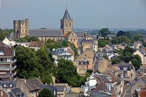 ABBAYE AUX DAMES ET QUARTIER LE VAUGUEUX, CENTRE-VILLE DE CAEN, CALVADOS, NORMANDIE, FRANCE 