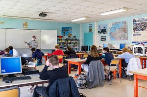 SALLE DE TECHNOLOGIE, COLLEGE DE RUGLES, RUGLES, EURE, NORMANDIE, FRANCE 