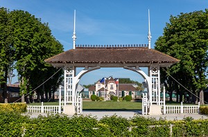 ENTREE DU GARDEN TENNIS, CABOURG, CALVADOS, NORMANDIE, FRANCE 