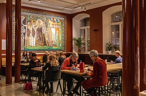 BISTRO ATENEUM DU MUSEE D'ART FINLANDAIS ET INTERNATIONAL, HELSINKI, FINLANDE, EUROPE 