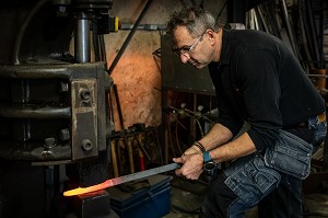 NICOLAS MARTIN, FERRONNIER D'ART, FORGE DE BEAUMAIS, GOUVILLE, MESNIL-SUR-ITON, EURE, NORMANDIE, FRANCE 