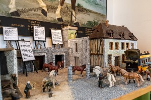 MAQUETTE DU RELAIS DE POSTE DU SIECLE DERNIER, MUSEE DE LA FERRONNERIE, FRANCHEVILLE, EURE, NORMANDIE, FRANCE 