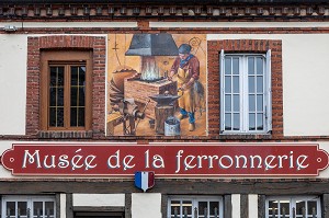 FACADE DU MUSEE DE LA FERRONNERIE, FRANCHEVILLE, EURE, NORMANDIE, FRANCE 