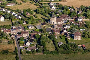 PETITE COMMUNE RURALE D'AMBENAY, EURE, NORMANDIE, FRANCE 