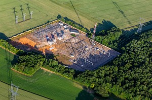 POSTE DE RELAIS ELECTRIQUE, FERRIERES-HAUT-CLOCHER, EURE, NORMANDIE, FRANCE 