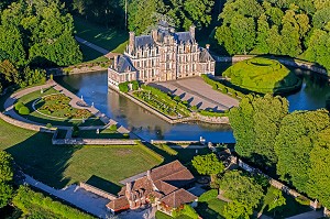 CHATEAU DE BEAUMESNIL DU XVII EME SIECLE, EPOQUE LOUIS XIII EN BRIQUES ET PIERRE, EURE, NORMANDIE, FRANCE 