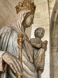 NOTRE-DAME DU BEC A L'ENFANT, ABBAYE DU BEC, LE BEC-HELLOUIN, EURE, NORMANDIE, FRANCE 