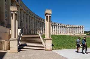 PORT JUVENAL, ESPLANADE DE L'EUROPE IMAGINE PAR L'ARCHITECTE RICARDO BAUFILL, PLACE DE L'EUROPE, MONTPELLIER, HERAULT, OCCITANIE, FRANCE 