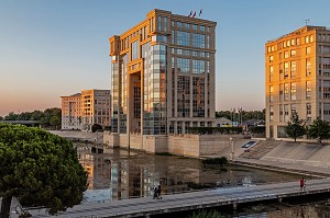 HOTEL DE REGION DU LANGUEDOC-ROUSSILLON AU BORD DU LEZ, AVENUE DE POMPIGNANE, MONTPELLIER, HERAULT, OCCITANIE, FRANCE 