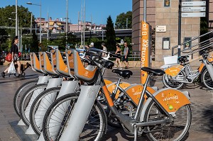 STATION VELOMAGG DU CORUM, LOCATION LIBRE SERVICE DE VELOS, MONTPELLIER, HERAULT, OCCITANIE, FRANCE 