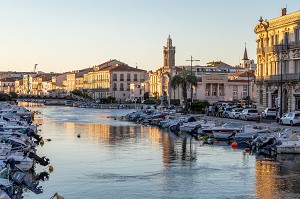 PALAIS CONSULAIRE ET MAISON REGIONALE DE LA MER, QUAI LOUIS PASTEUR, SETE, HERAULT, OCCITANIE, FRANCE 