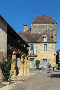 MAIRIE DU VILLAGE, DOMME, DORDOGNE, PERIGORD, FRANCE 