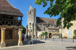 EGLISE NOTRE-DAME DE L'ASSOMPTION DU XVII EME SIECLE, DOMME, DORDOGNE, PERIGORD, FRANCE 