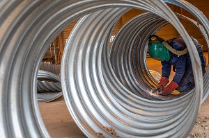 FABRICATION DE BASSINS D'ORAGES ET DE RESERVOIRS METALLIQUES, SAT, SOCIETE AIGLONNES DE TUBES, RAI, ORNE, NORMANDIE, FRANCE 