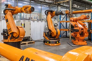 MAINTENANCE DE SERVOMOTEURS ET REDUCTEURS POUR ROBOTS ET MACHINE A COMMANDE NUMERIQUE, ENTREPRISE REGNARD TECHNOLOGIES, L'AIGLE, ORNE, NORMANDIE, FRANCE 