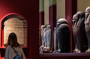 EXPOSITION DE SARCOPHAGES, MUSEE EGYPTIEN DU CAIRE CONSACRE A L'ANTIQUITE EGYPTIENNE, LE CAIRE, EGYPTE, AFRIQUE 