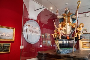 STATUE PROCESSIONNELLE DE SAINT ERASME EXPOSEE AU MUSEE DE BASTIA