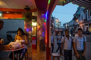 RESTAURANT FAST FOOD CUBAIN, AVENIDA ZANJA, LA HAVANE, CUBA, CARAIBES 