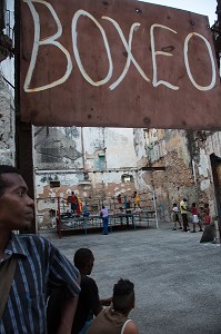 ECOLE DE BOXE CUBAINE (BOXEO) POUR LES JEUNES, CALLE SAN MARTIN, LA HAVANE, CUBA, CARAIBES 