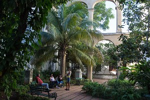 SQUARE HANS CHRISTIAN ANDERSEN, RUE MERCADERES, LA HAVANE, CUBA, CARAIBES 