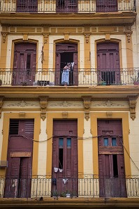 ARCHITECTURE COLONIALE, IMMEUBLE DE LA CALLE NEPTUNO, LA HAVANE, CUBA, CARAIBES 