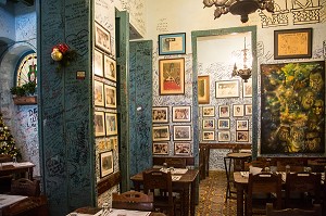 CAFE DE LA BODEGUITA DEL MEDIO, BAR OU ERNEST HEMINGWAY VENAIT PRENDRE UN MOJITO, CALLE EMPEDRADO, LA HAVANE, CUBA, CARAIBES 