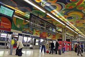 PLAFOND PEINT DE LA GARE DE PERPIGNAN, PYRENEES-ORIENTALES, FRANCE 