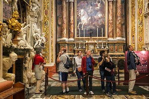 VISITEURS ET TOURISTES, CO CATHEDRALE SAINT JEAN, LA VALETTE, MALTE 