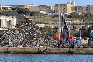 RECUPERATION, RECYCLAGE DE METAL, GRAND PORT DE LA VALETTE, MALTE 