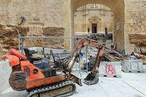 TRAVAUX PARVIS DE L'EGLISE DE LA CITADELLE, VICTORIA, RABAT, ILE DE GOZO, MALTE 