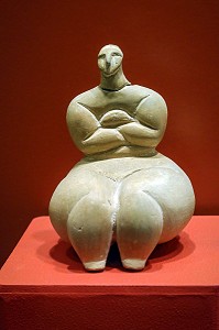 STATUETTE, DEESSE DE LA FERTILITE, TEMPLES DE GGANTIJA, ILE DE GOZO, MALTE 