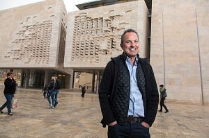 CONRAD BUHAGIAR, ARCHITECTE AYANT TRAVAILLE AVEC RENZO PIANO SUR LE NOUVEAU PARLEMENT DE MALTE, LA VALETTE, MALTE 