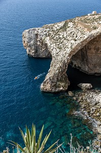 GROTTE BLEUE, GROTTE MARITIME DE 43 METRES DE LONGUEUR, PRES DE WIED IZ ZURRIEQ, DANS LE SUD OUEST DE MALTE 