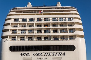 PAQUEBOT DE CROISIERE MSC ORCHESTRA, BAIE D'AJACCIO, PORT D'AJACCIO, CORSE-DU-SUD, FRANCE 