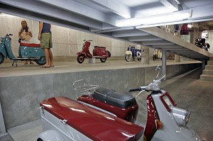 EXPOSITION TEMPORAIRE AU MUDE, MUSEE DU DESIGN ET DE LA MODE (MUSEU DO DESIGN E DA MODA), QUARTIER DE LA BAIXA, CENTRE-VILLE DE LISBONNE, PORTUGAL 