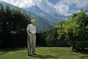 ROGER FRISON-ROCHE, (1906-1999), EXPLORATEUR ET ECRIVAIN FRANCAIS, ON LUI DOIT NOTAMMENT L'OUVRAGE  PREMIER DE CORDEE (1938) 
