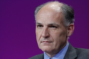 PIERRE ANDRE DE CHALENDAR, PRESIDENT DIRECTEUR GENERAL DE SAINT GOBAIN, ASSEMBLEE GENERALE 2010, PARIS, LE 03 JUIN 2010 