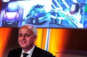 THIERRY PEUGEOT, EX-PRESIDENT DU CONSEIL DE SURVEILLANCE DE PSA (2002-2014), ASSEMBLEE GENERALE DE PSA, PEUGEOT CITROEN, PARIS LE 02/06/2010 