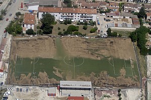 STADE DE FOOTBALL DRAGUIGNAN APRES LA DECRUE, DRAGUIGNAN, VAR (83) 