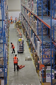 PLATEFORME LOGISTIQUE DE LA SOCIETE AMAZON 