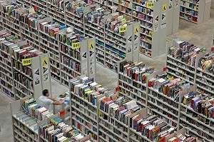 PLATEFORME LOGISTIQUE DE LA SOCIETE AMAZON 